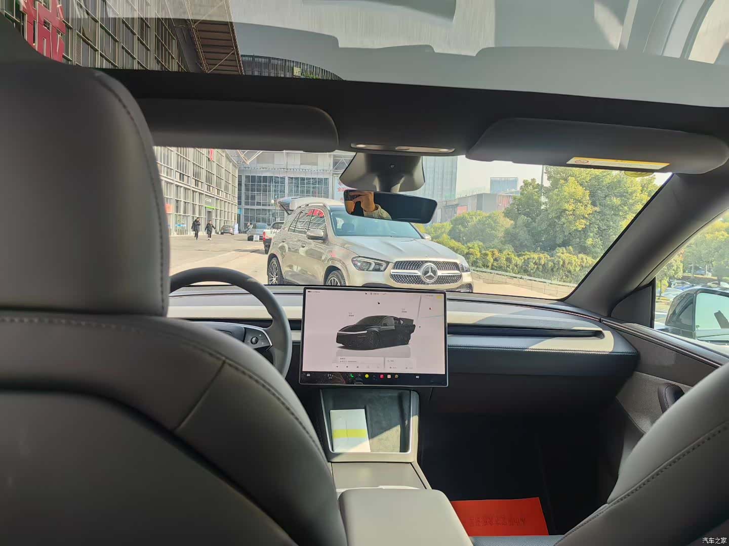 Tesla Model Y, 2026 8
