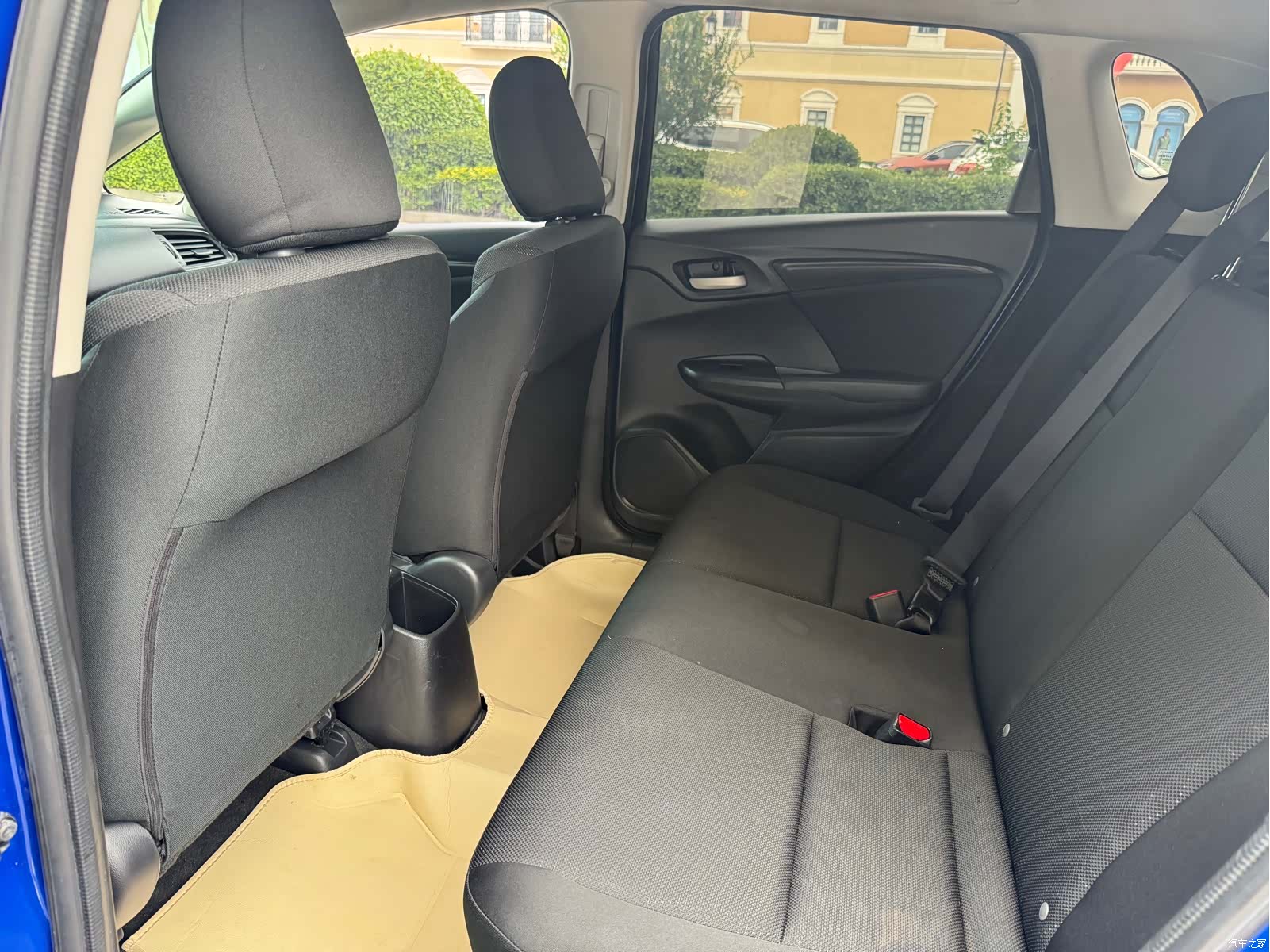 Honda Fit, 2015 8
