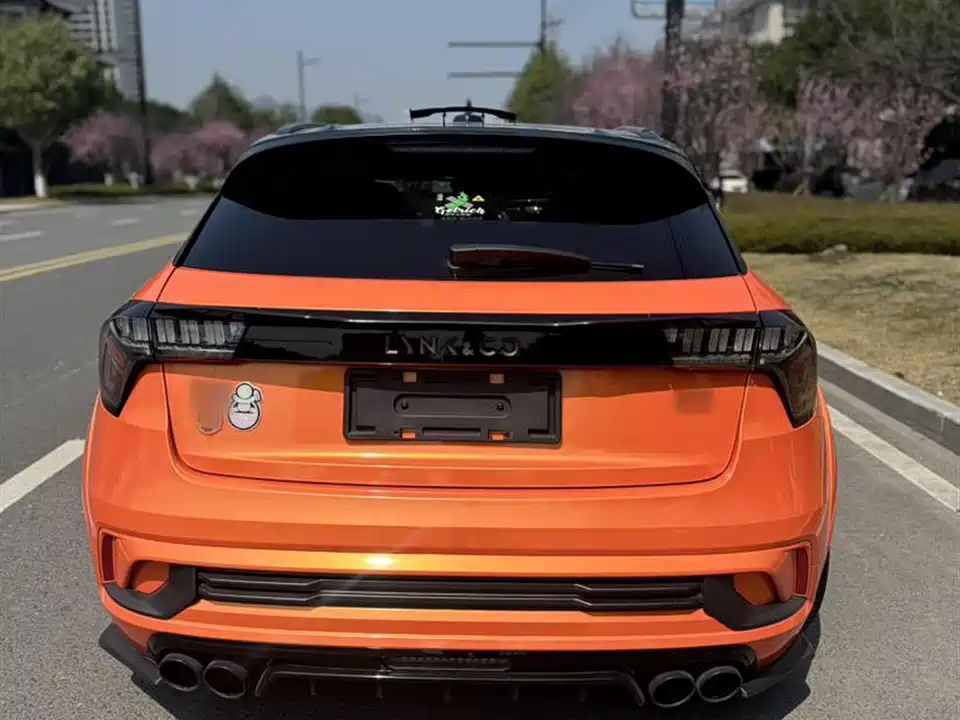 Lynk & Co 02 Hatchback