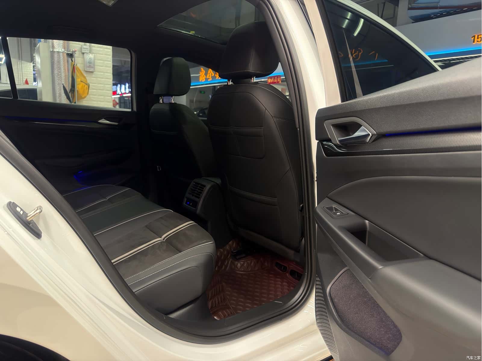 Volkswagen Golf, 2023 21
