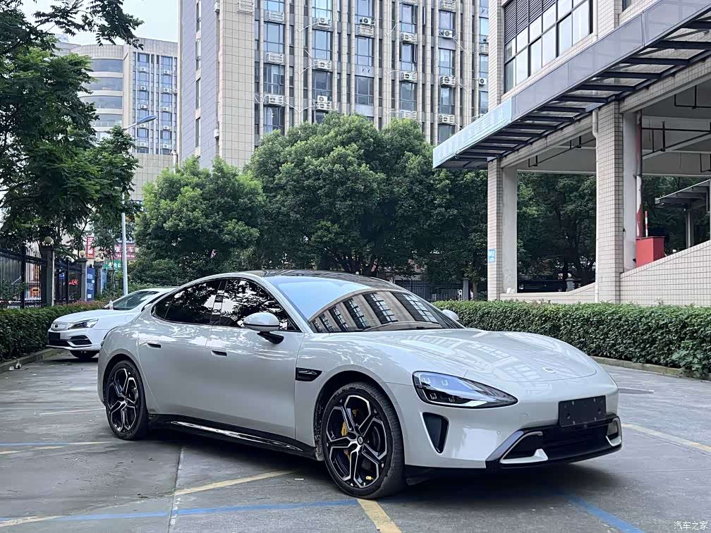 Xiaomi SU7, 2025 3