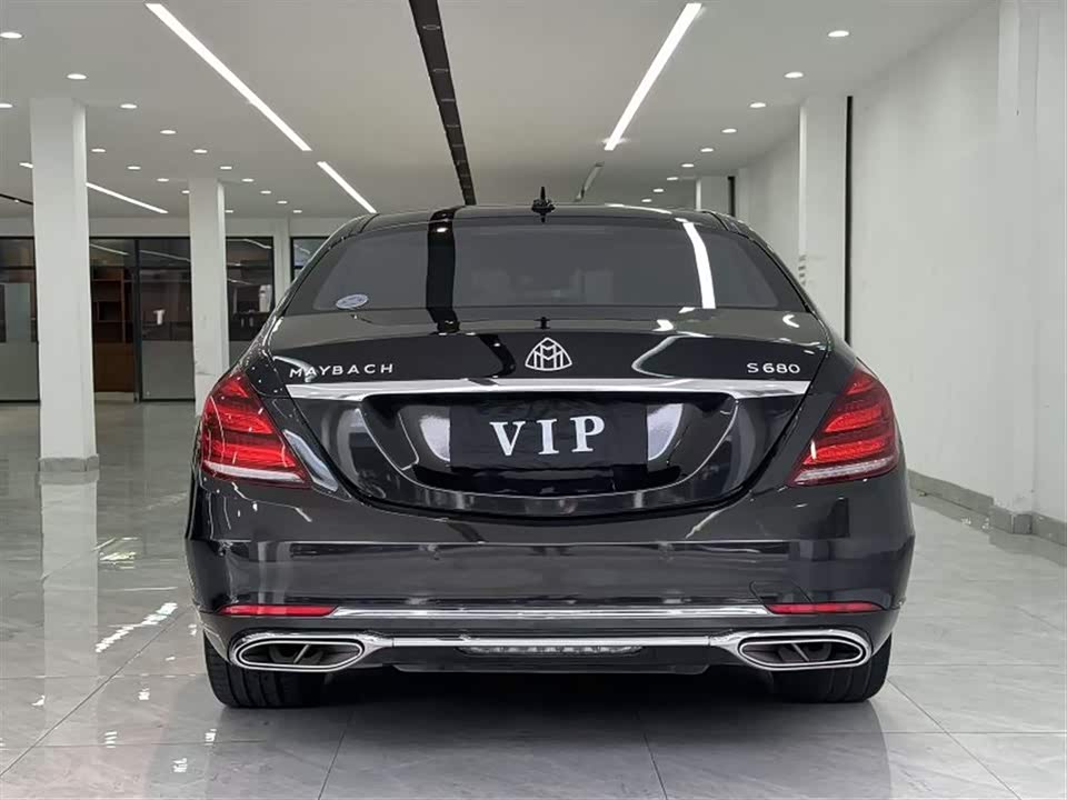 Mercedes-Benz S-class Mercedes-Benz S-class