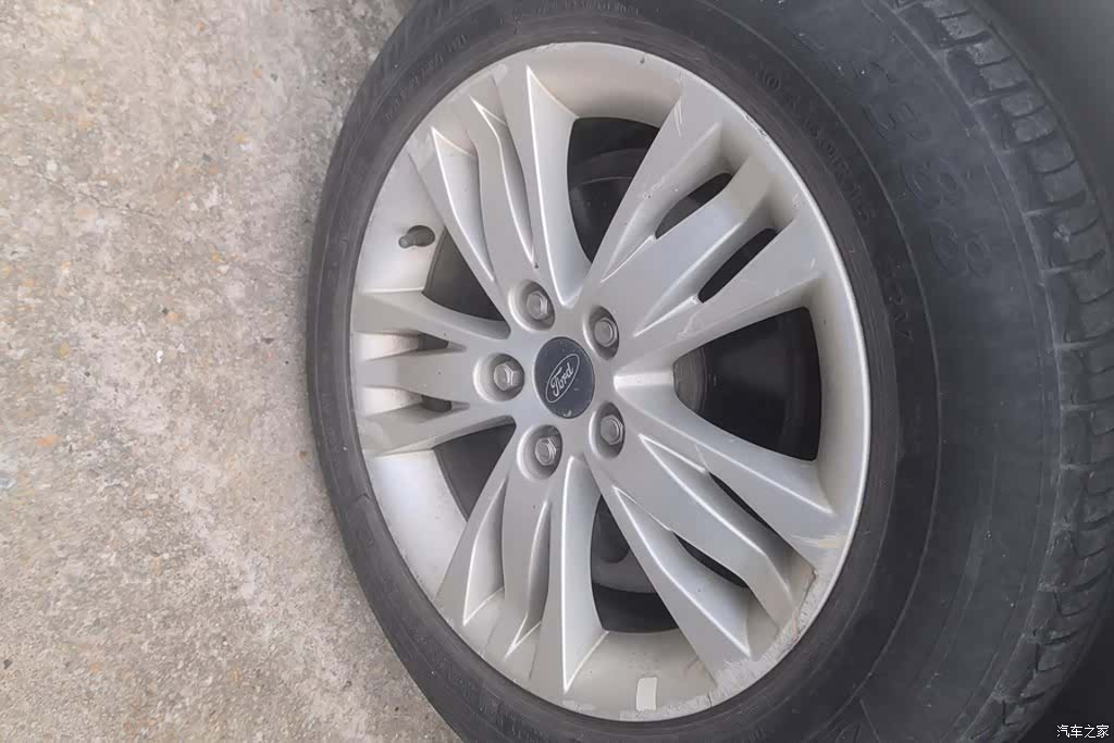 Ford Focus, 2014 6