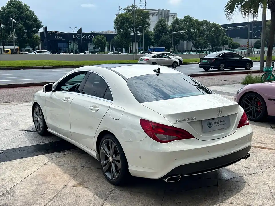 Mercedes-Benz CLA