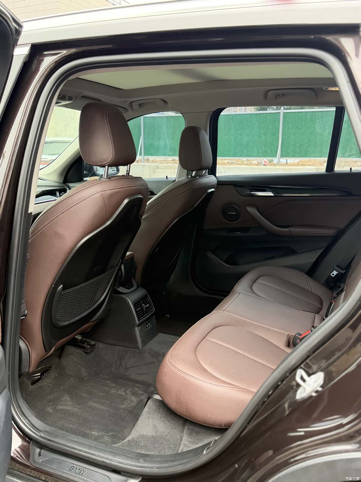 BMW X1, 2020 все фото