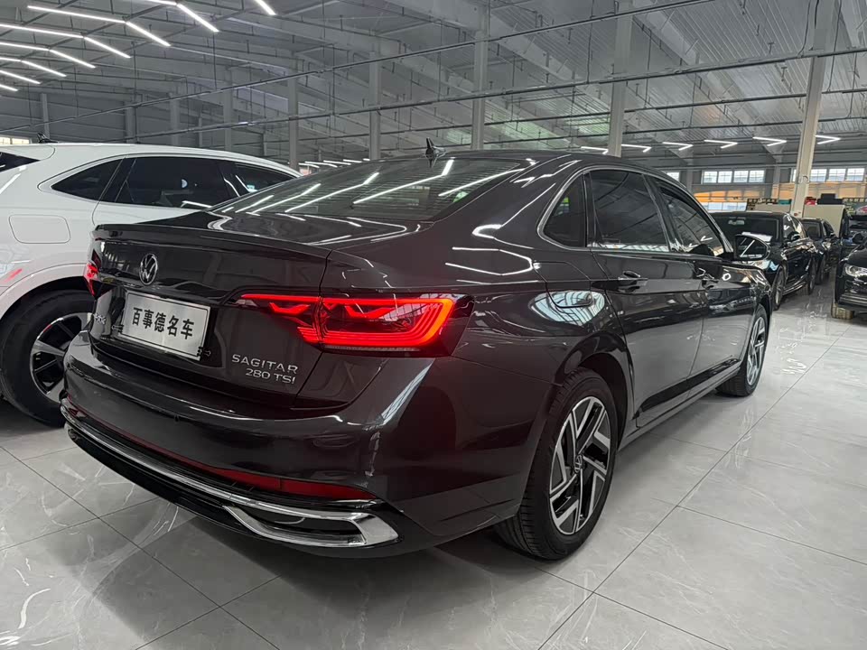 Volkswagen Sagitar