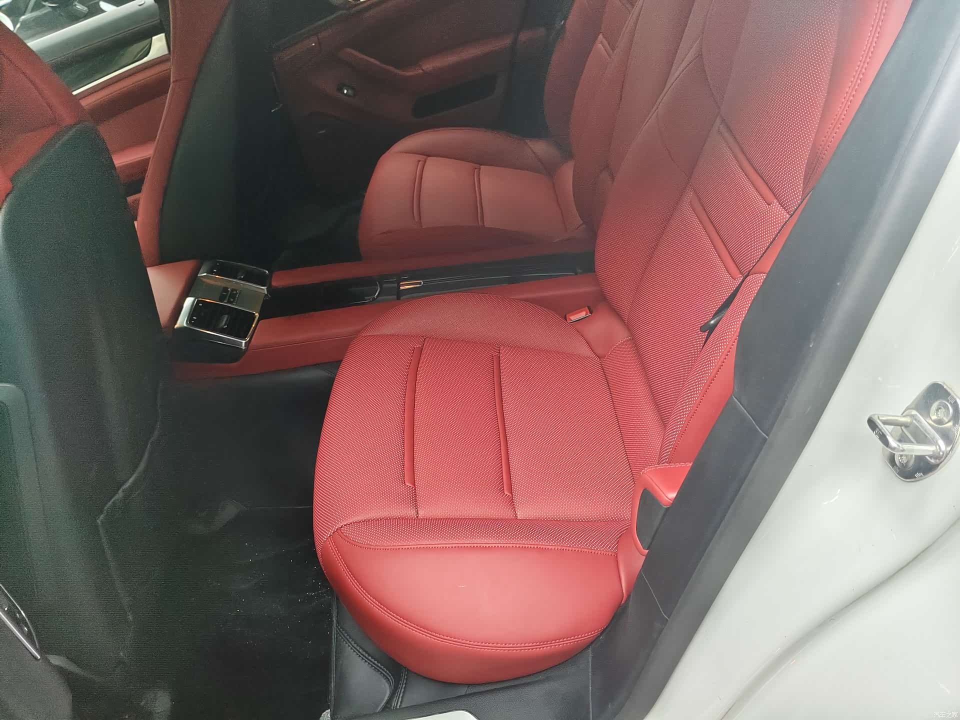 Porsche Panamera, 2015 9