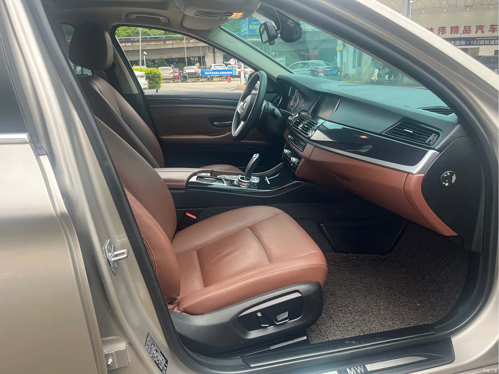 BMW 5 Series, 2015 9