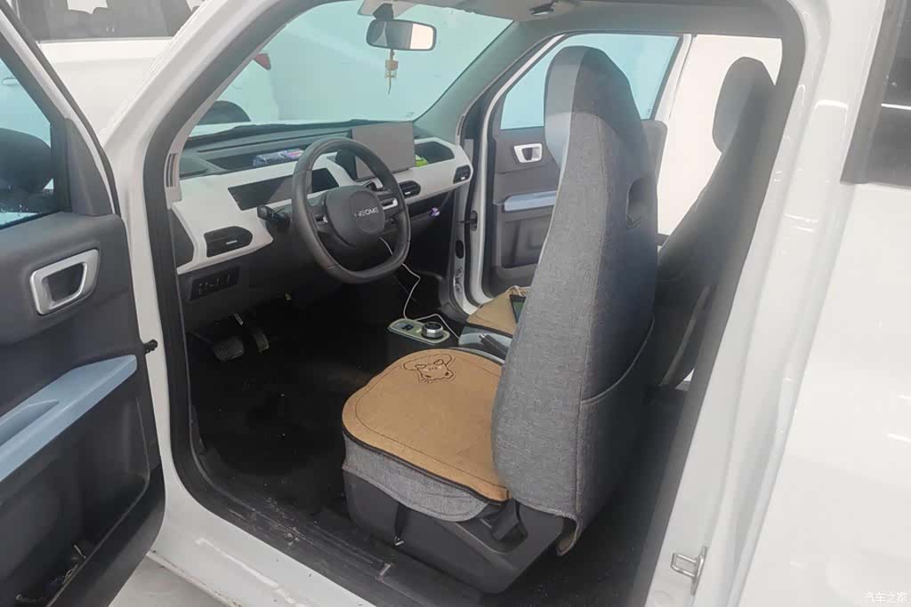 Geely Panda, 2025 9