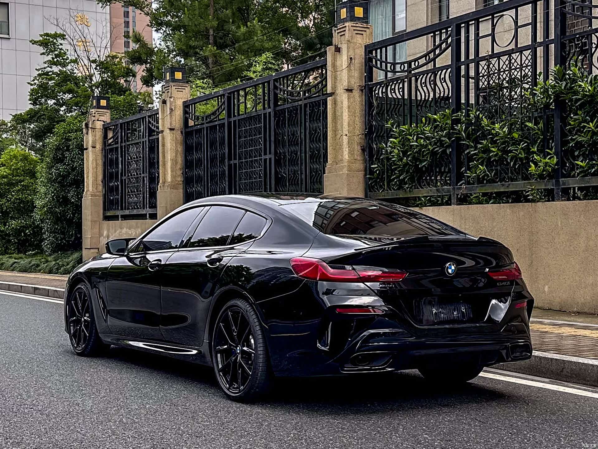 BMW 8 Series, 2022 4