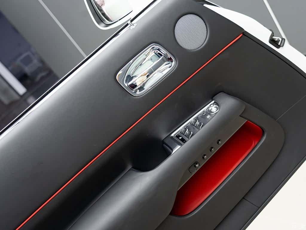 Rolls-Royce Wraith, 2018 9