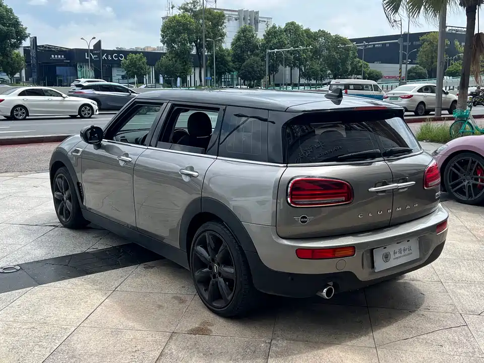 MINI CLUBMAN