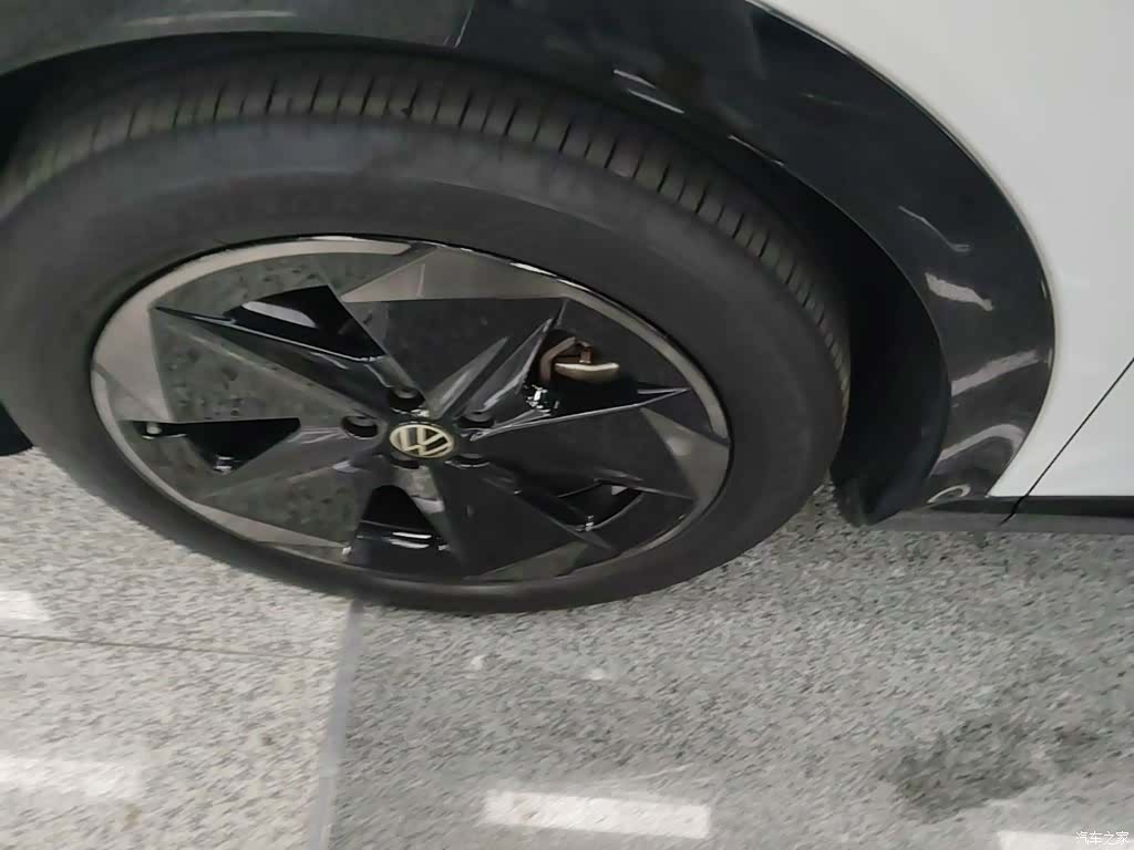 Volkswagen 06, 2025 23