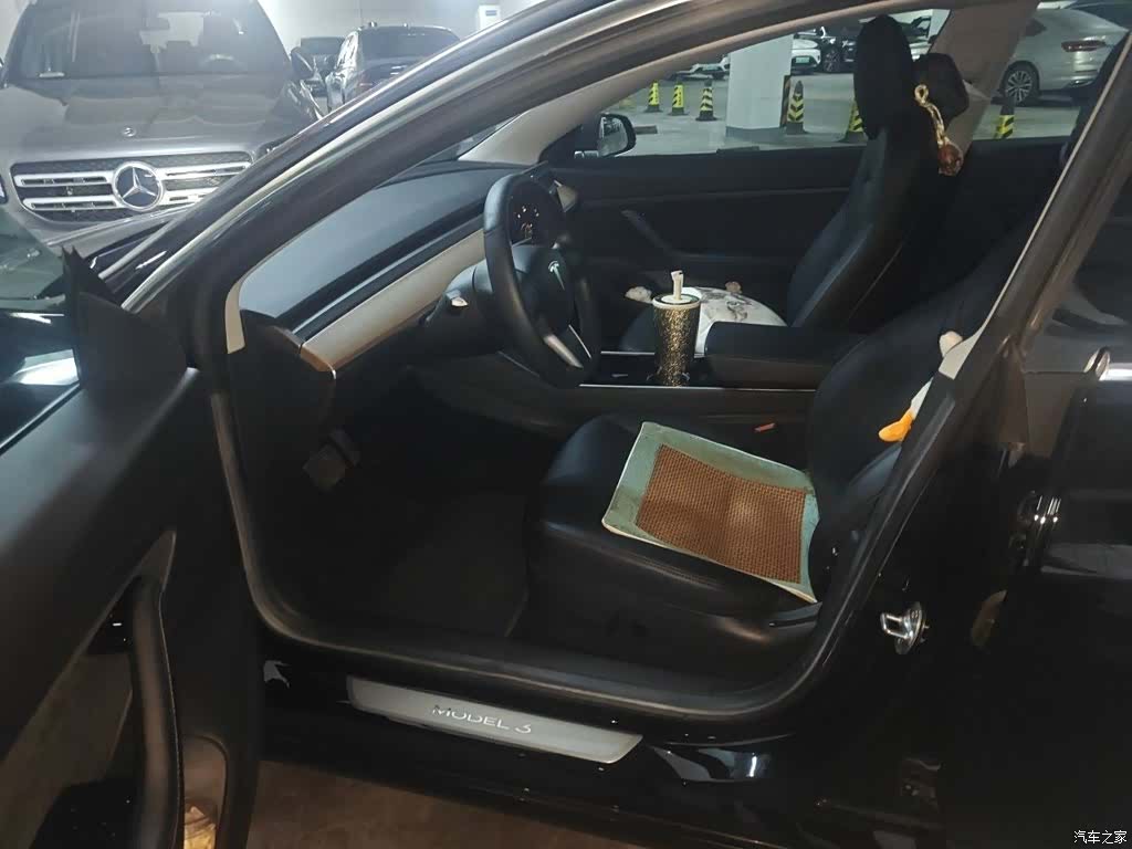 Tesla Model 3, 2020 12