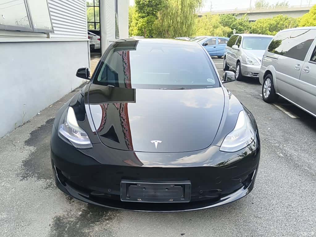 Tesla Model 3, 2023 3