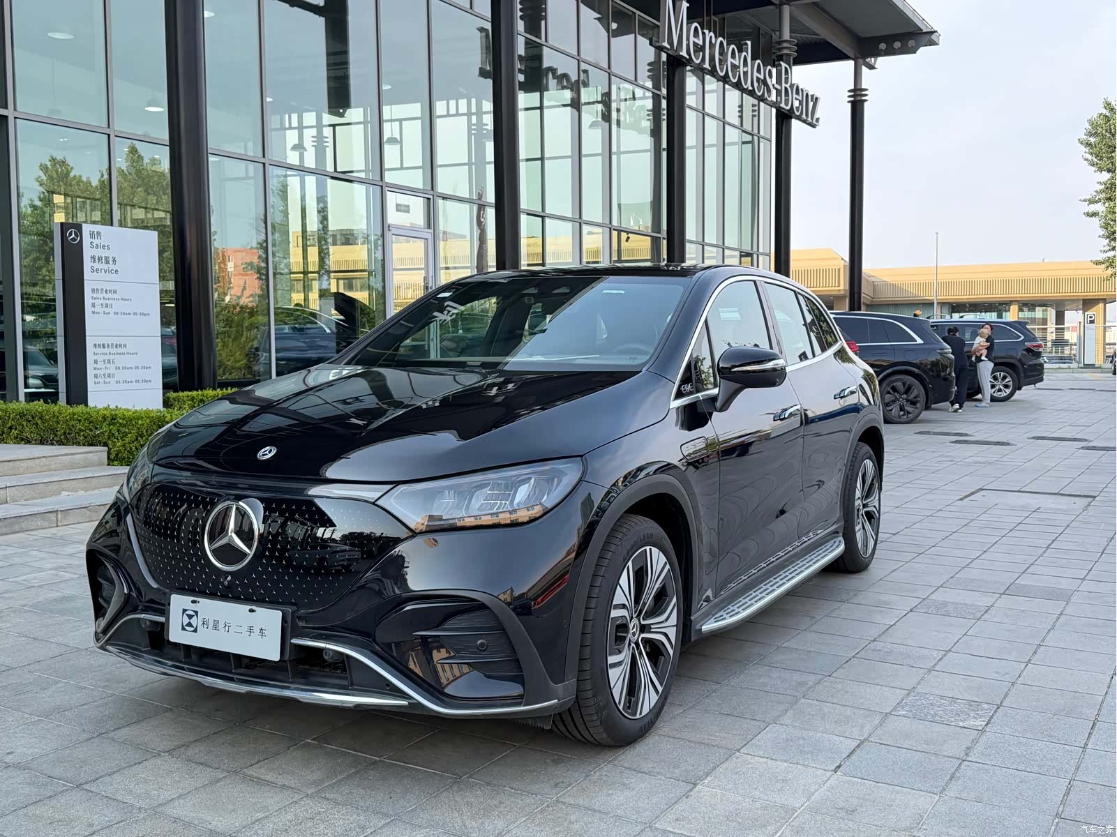 Mercedes-Benz EQE, 2025 1