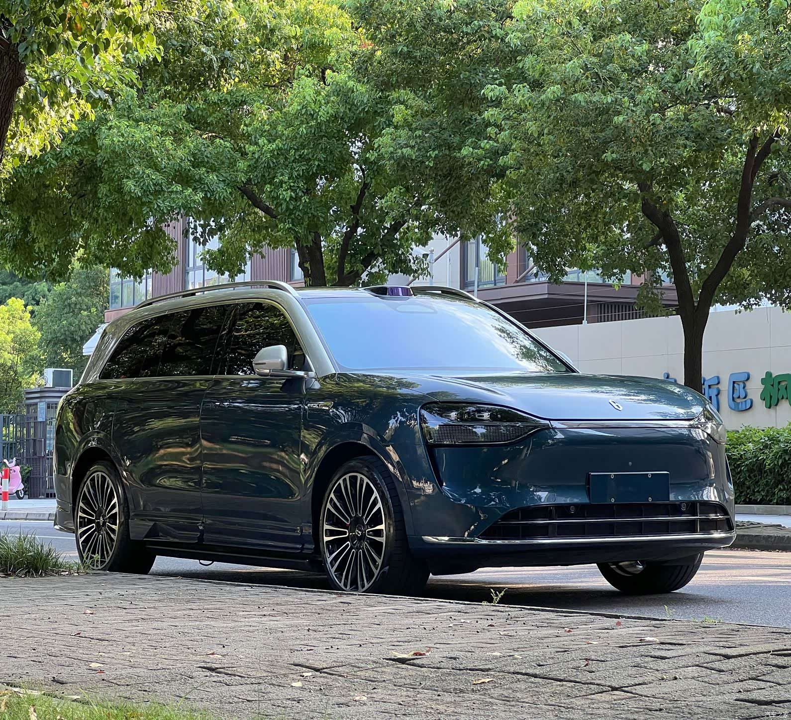 AITO M9, 2024 3