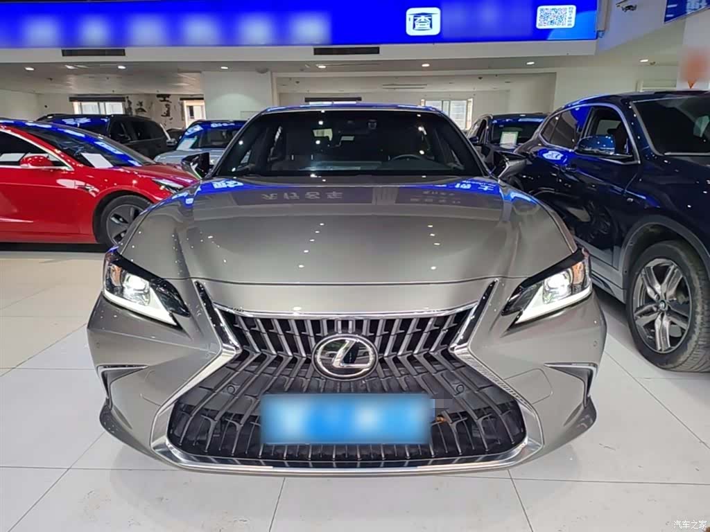 Lexus ES, 2023 3
