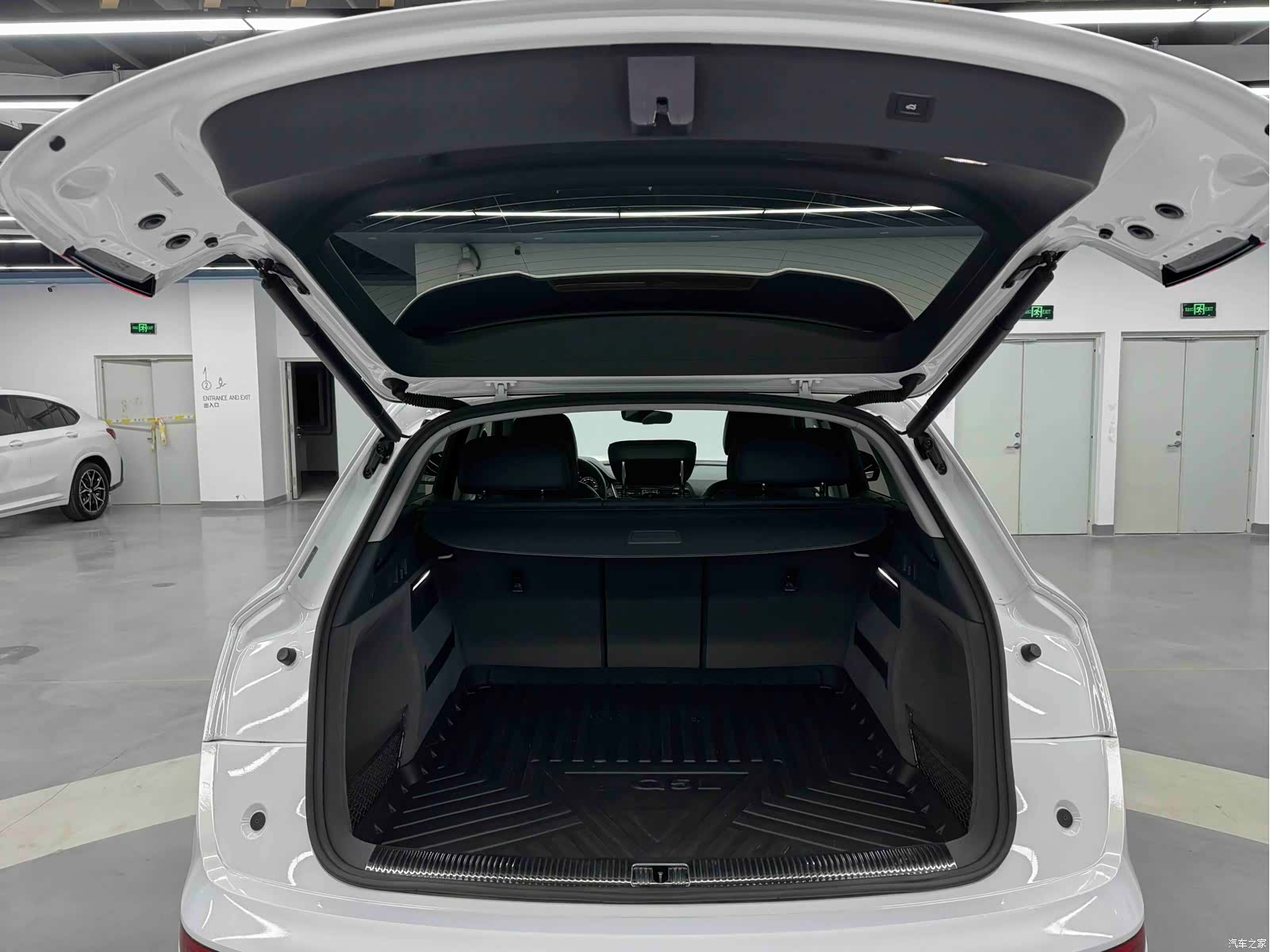 Audi Q5L, 2019 37