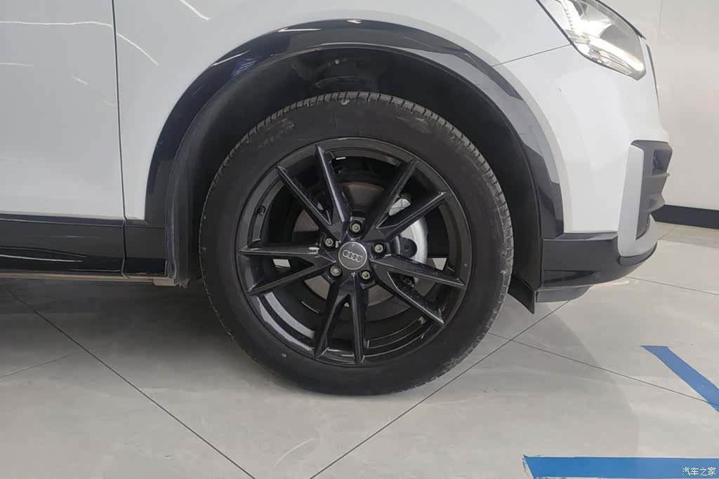 Audi Q2L, 2021 6
