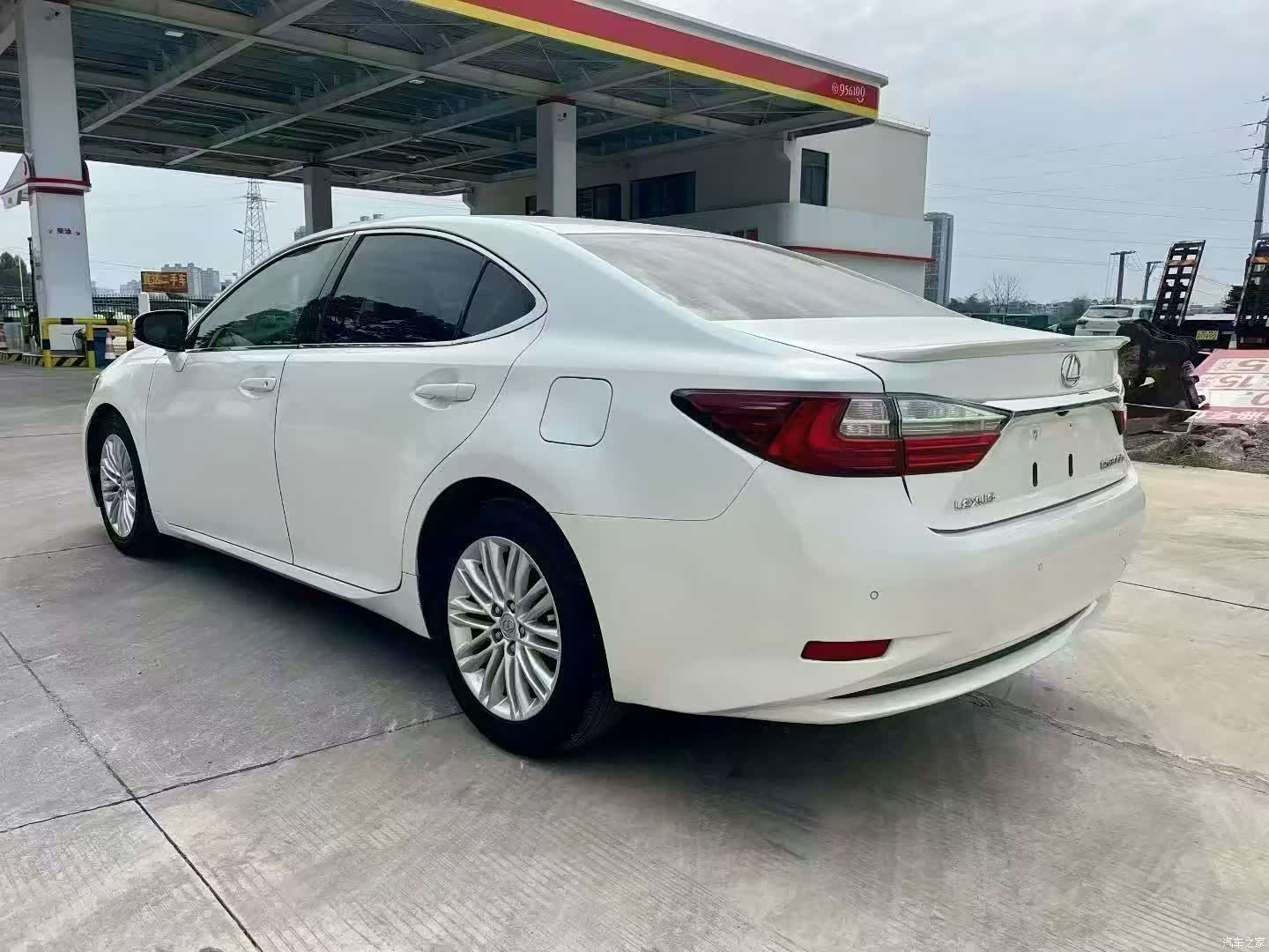 Lexus ES, 2018 6