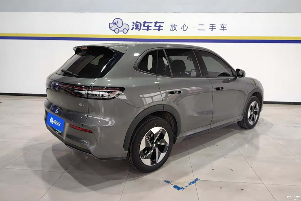 Geely Galaxy E5, 2025 3