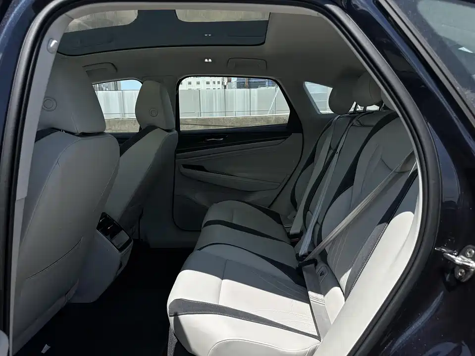 Volkswagen ID.7 VIZZION