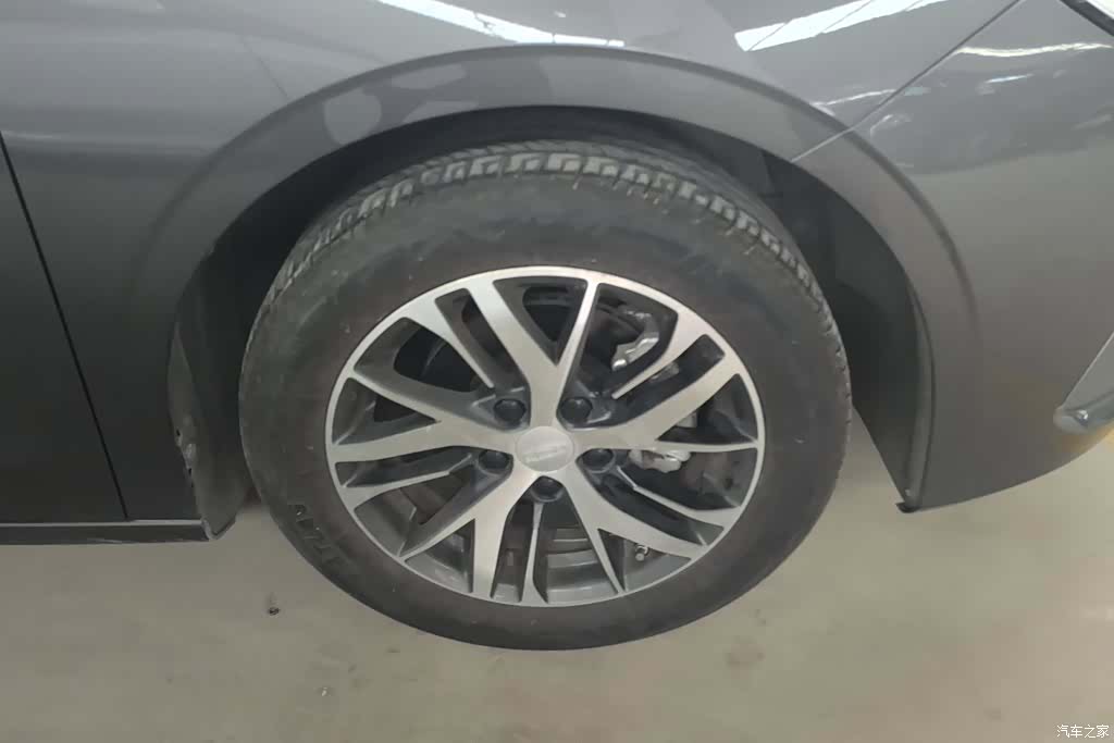 Geely Emgrand, 2024 6