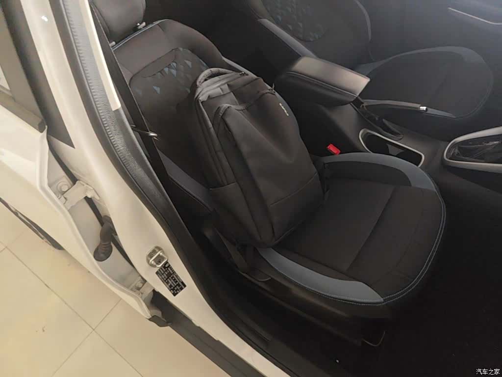 Wuling 510, 2020 25