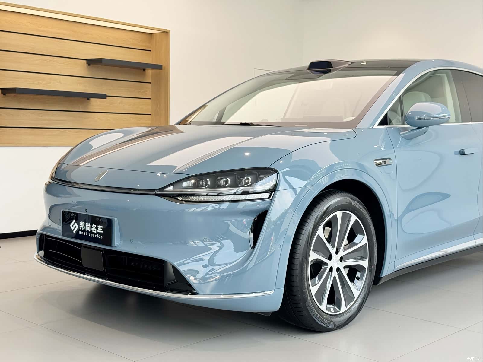 Luxeed R7, 2025 2
