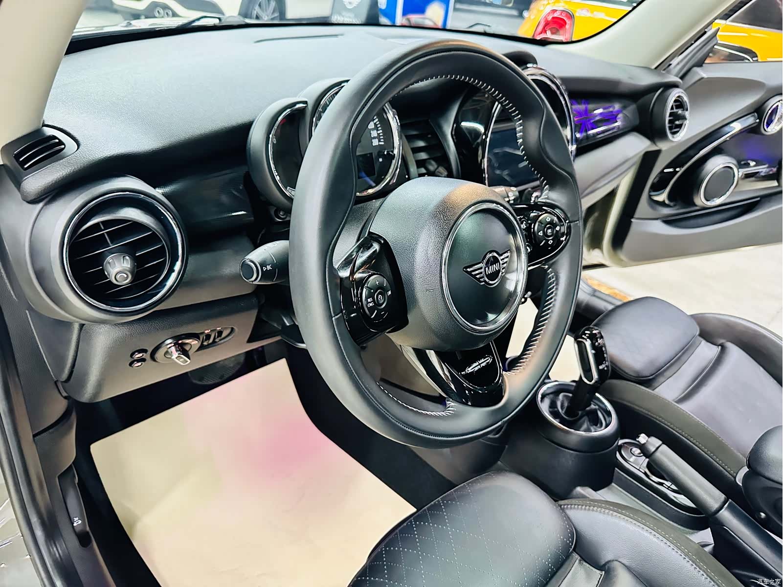 Mini Cooper, 2020 29