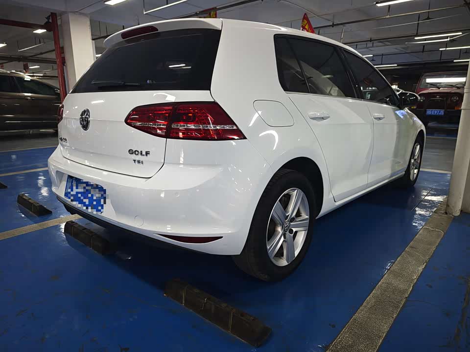 Volkswagen golf