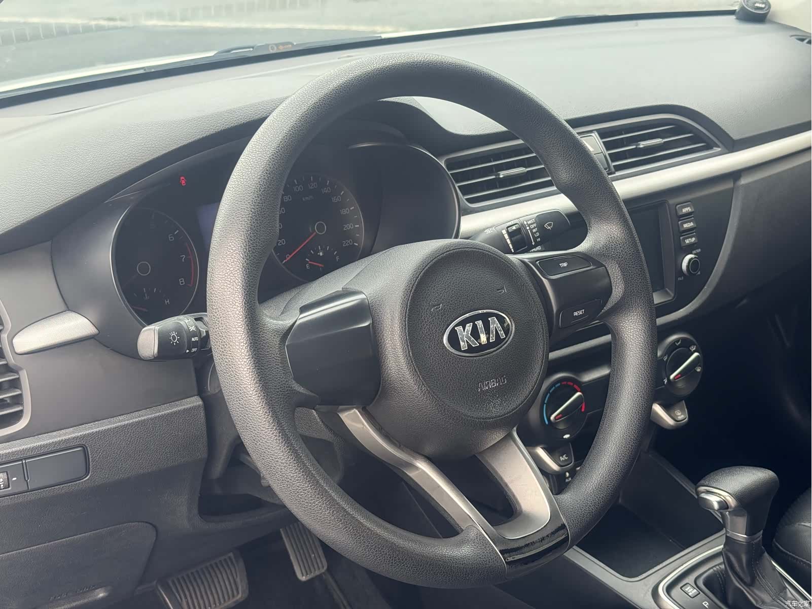 Kia K2, 2017 7