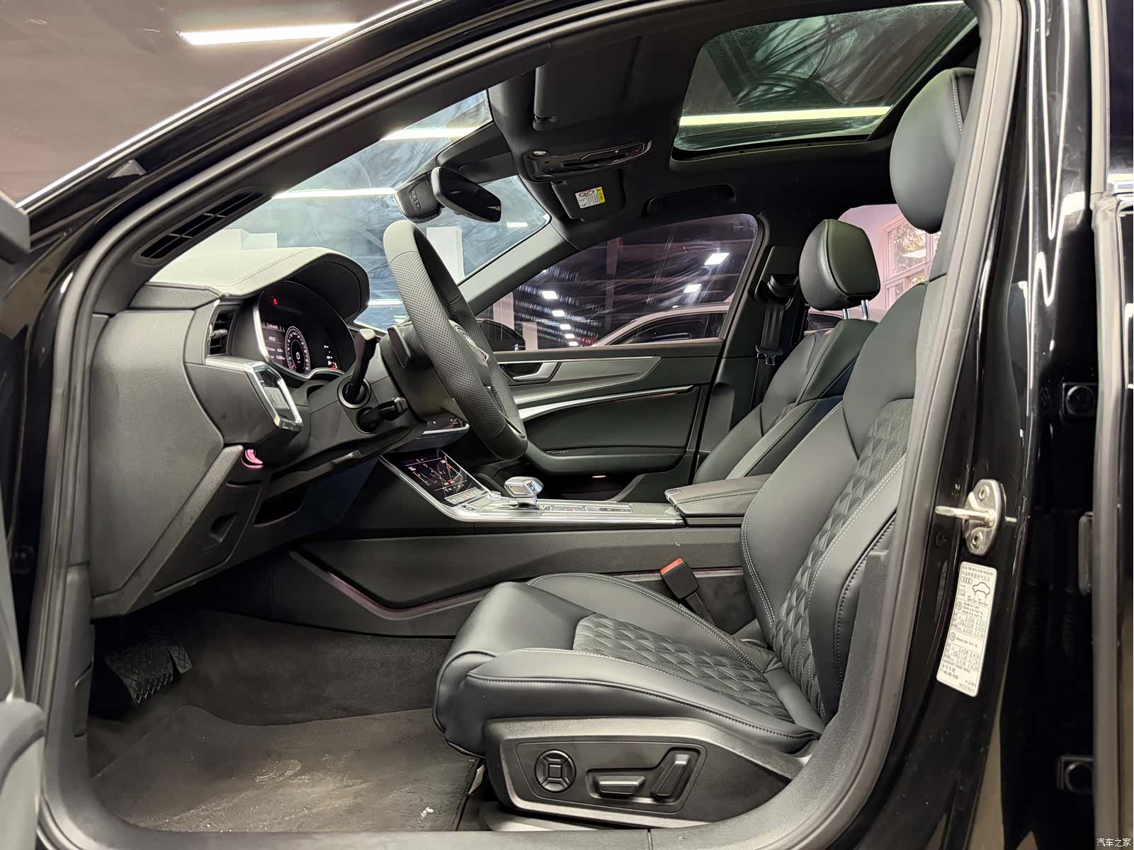 Audi A6L, 2020 4