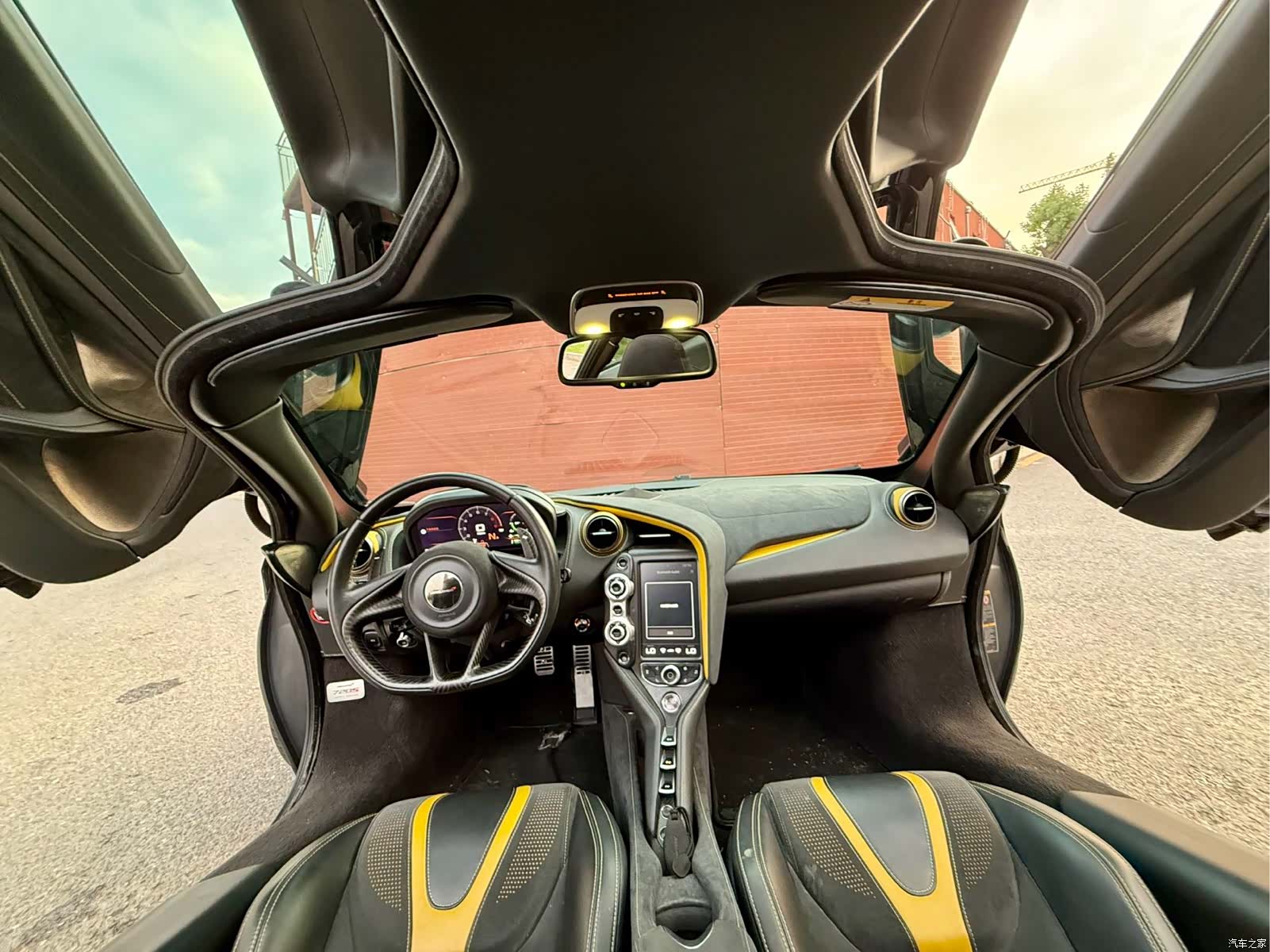 McLaren 720S, 2018 13
