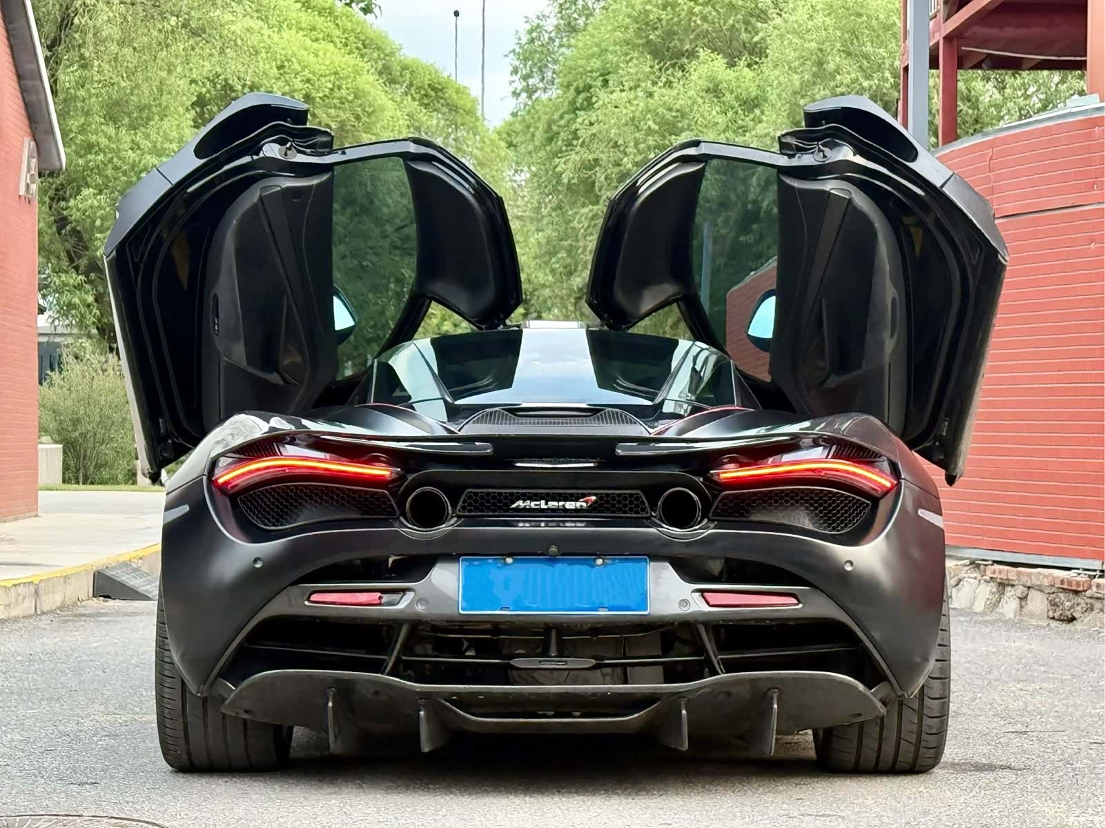 McLaren 720S, 2018 все фото