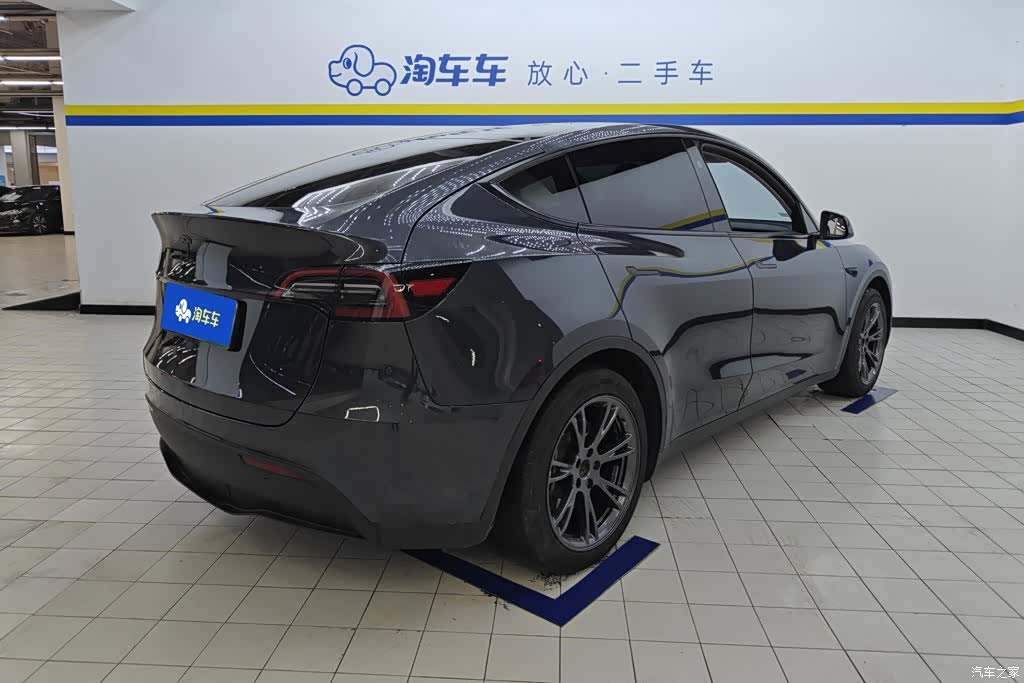 Tesla Model Y, 2024 3