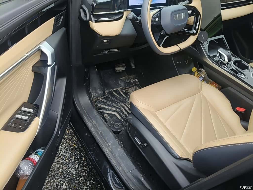 Geely Boyue, 2023 16