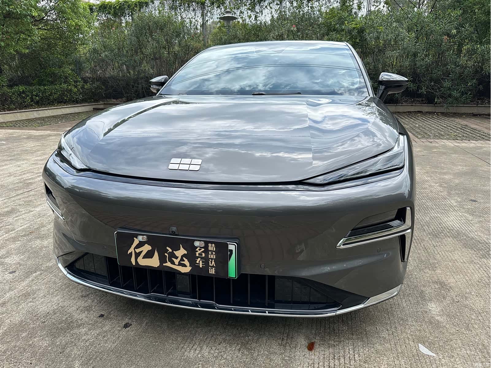 Geely 8, 2025 3