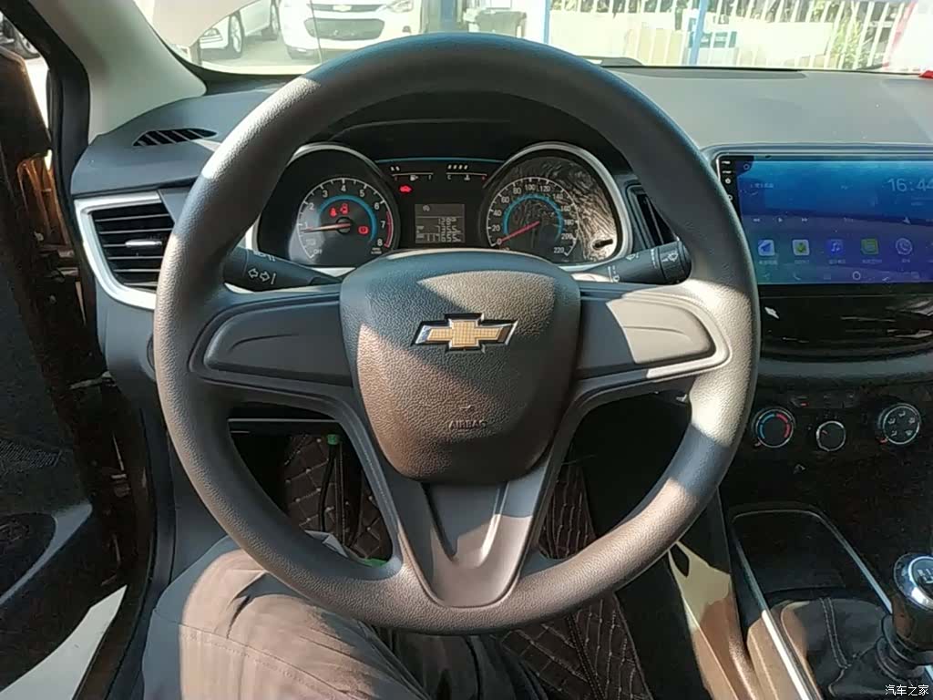 Chevrolet 320, 2018 11
