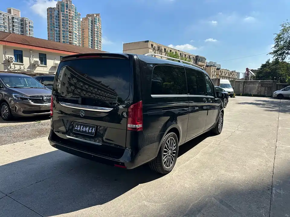 Mercedes-Benz V-class