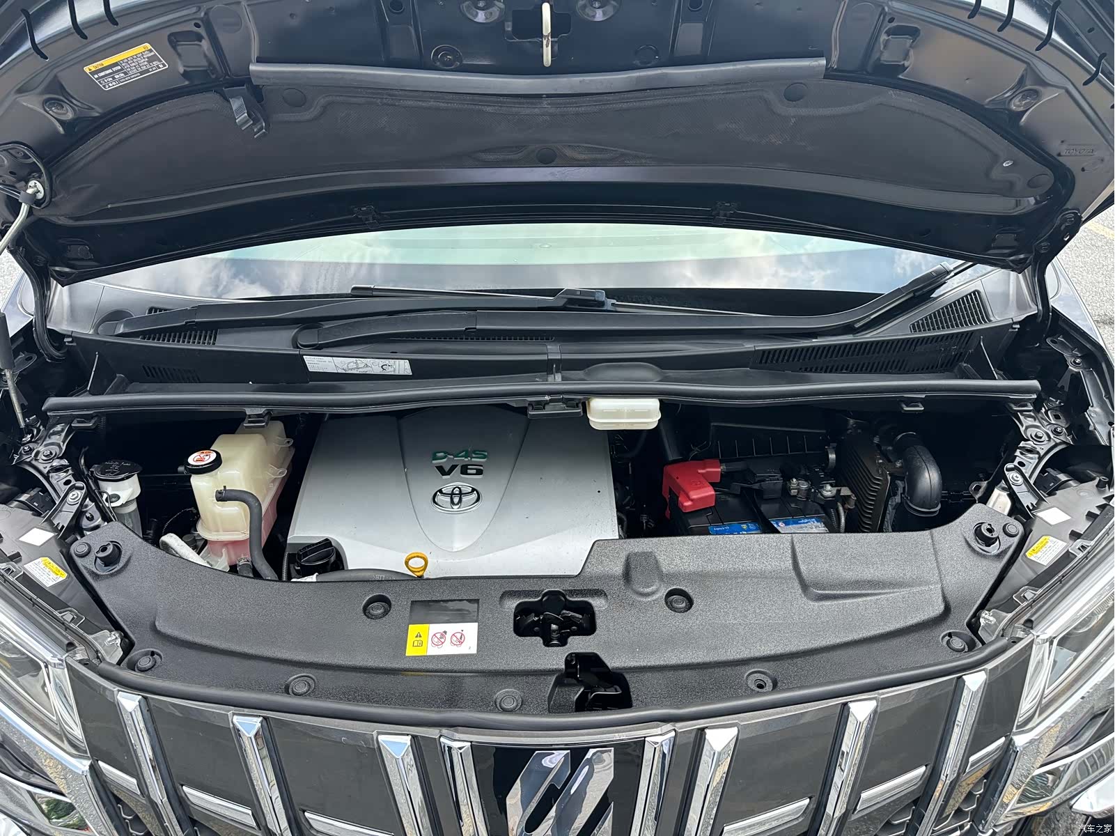 Toyota Alphard, 2019 19