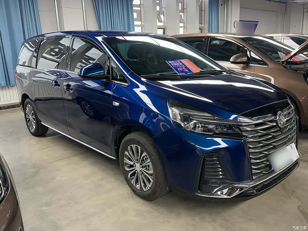 Buick GL8, 2023 9