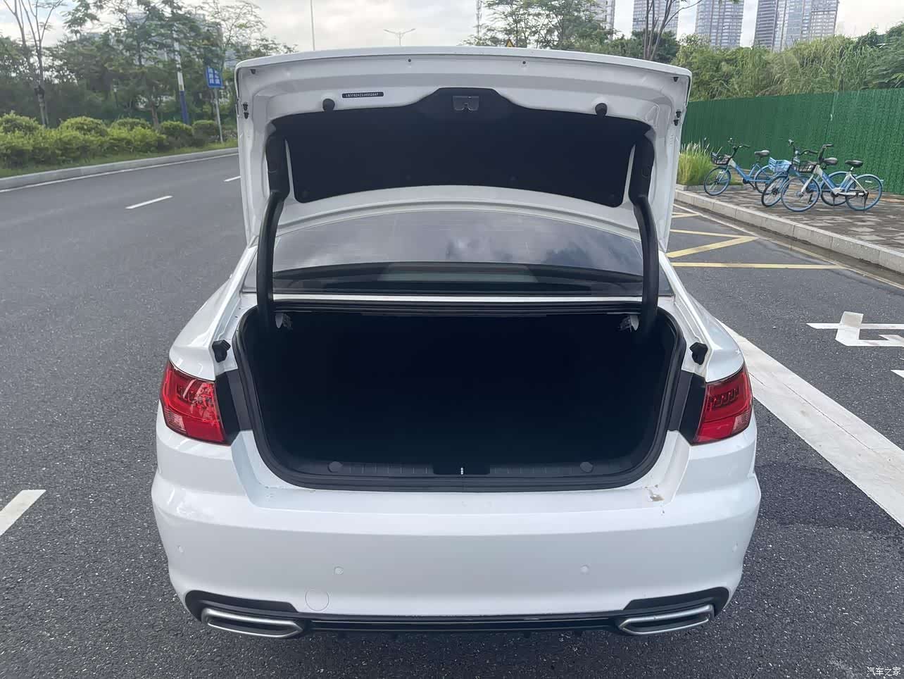 Geely Emgrand, 2018 10