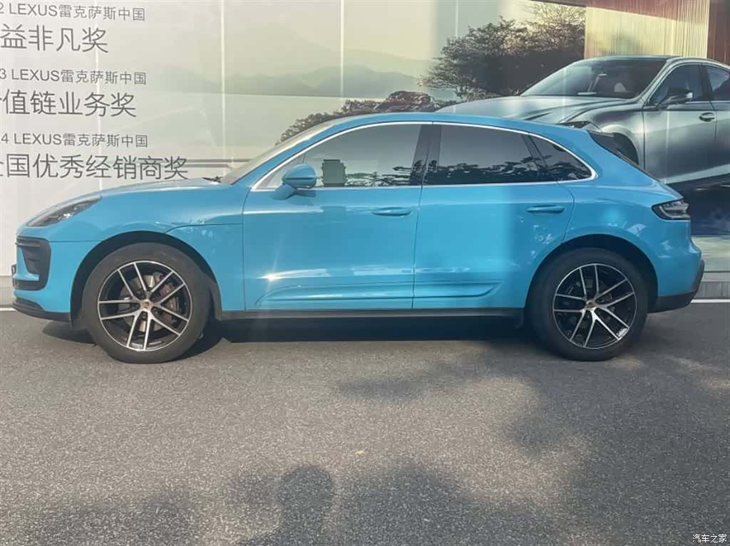 Porsche Macan, 2022 3