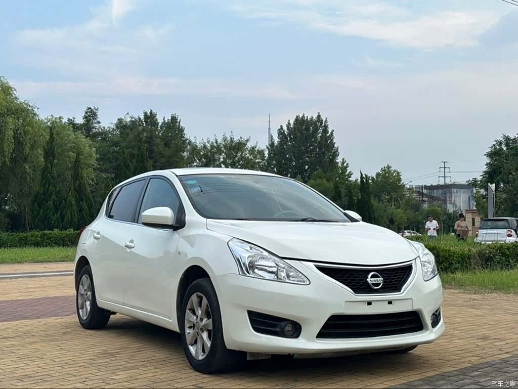 Nissan Tiida, 2012 3