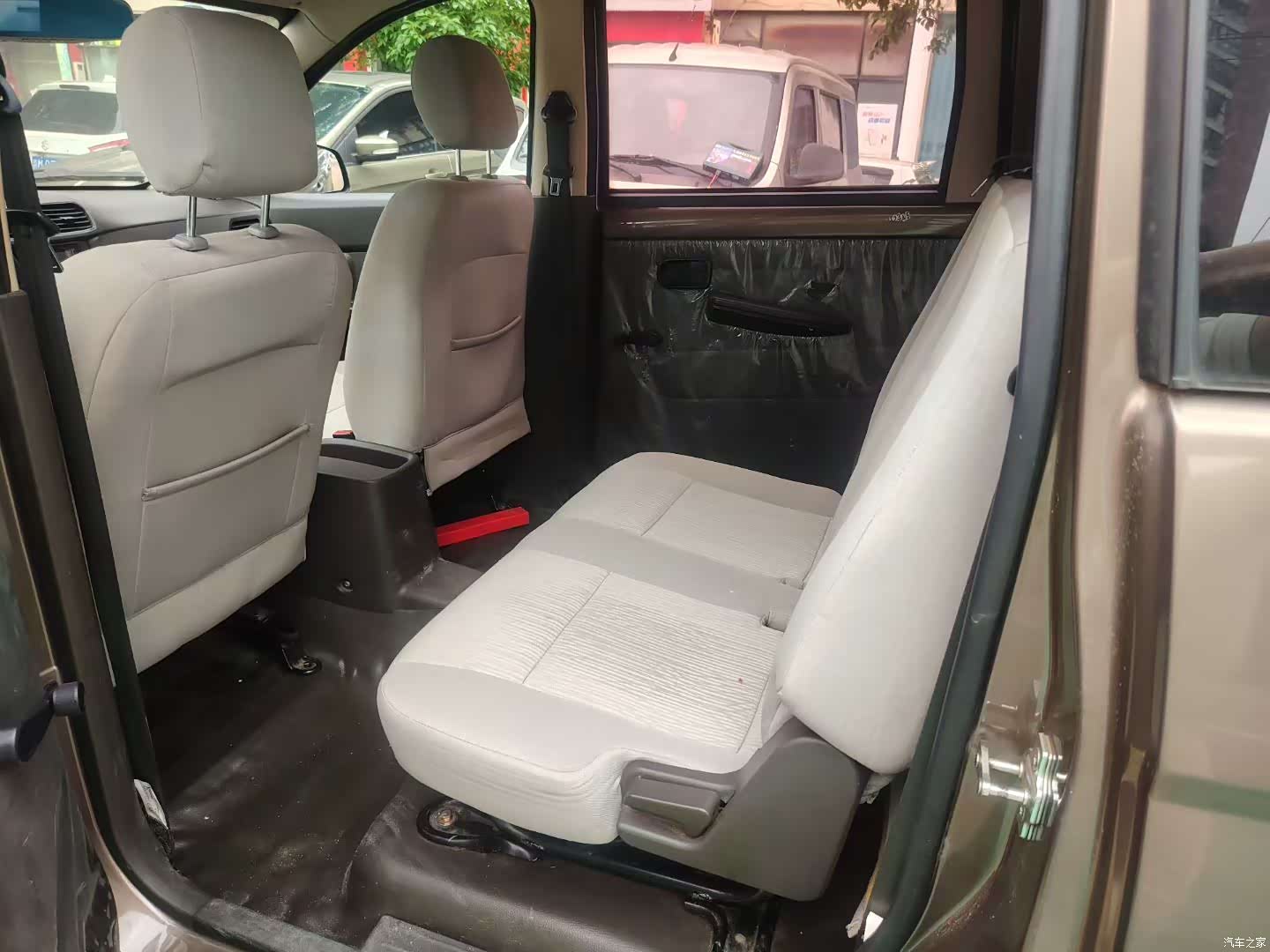 Wuling Hongguang, 2016 4
