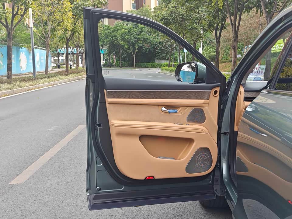 AITO Ask the world M7