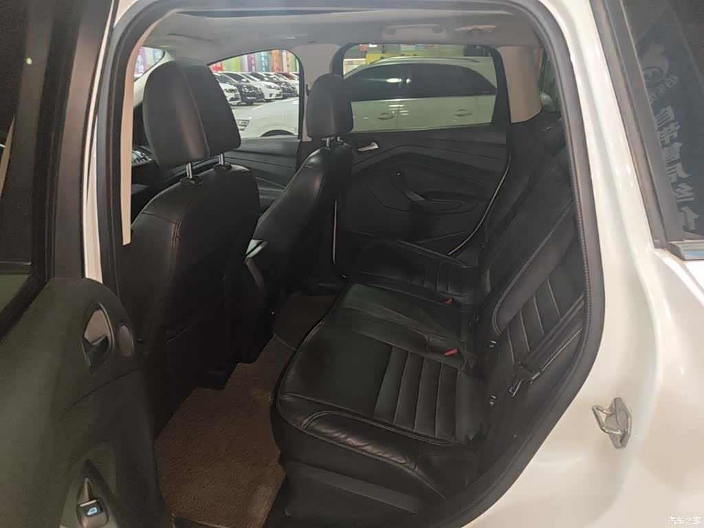 Ford Kuga, 2015 17