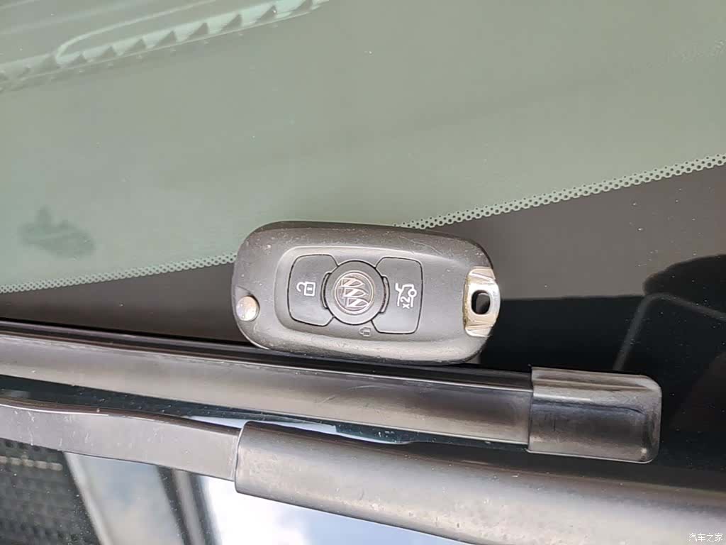 Buick Verano, 2019 9